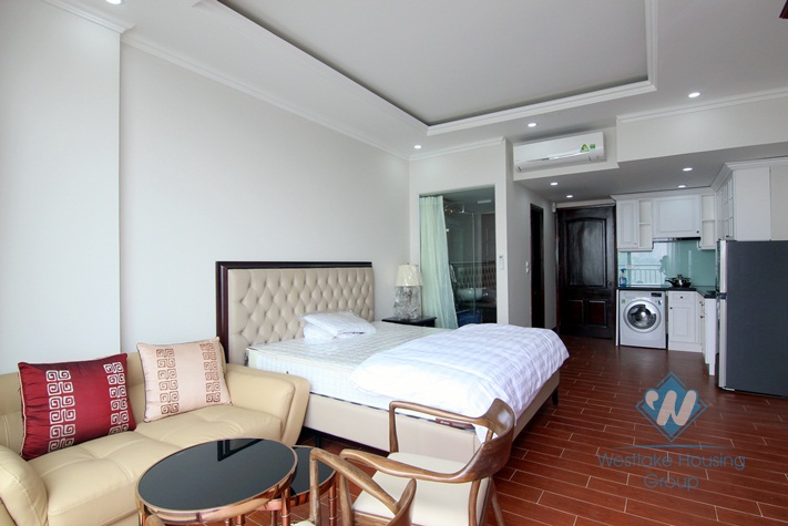 Lakeview studio apartment for rent in Tay Ho, Hanoi
